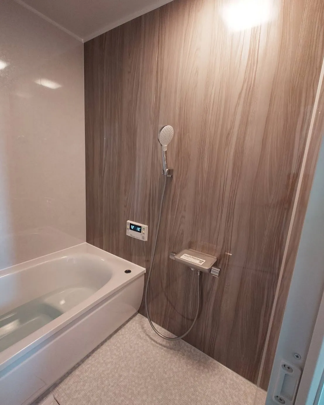 🌟🚿✨あなたの浴室を、まるで新築のように生まれ変わらせます！...